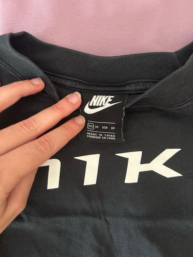 Camiseta Nike Negra Crop Top