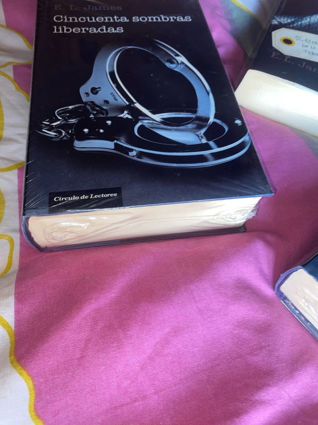 CINCUENTA SOMBRAS DE GREY