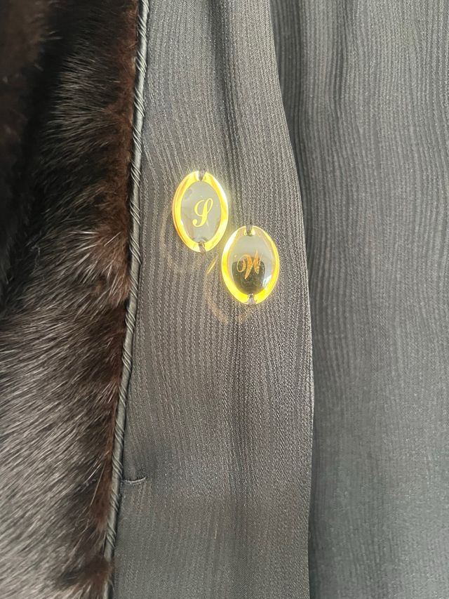 Abrigo piel natural marrón oscuro