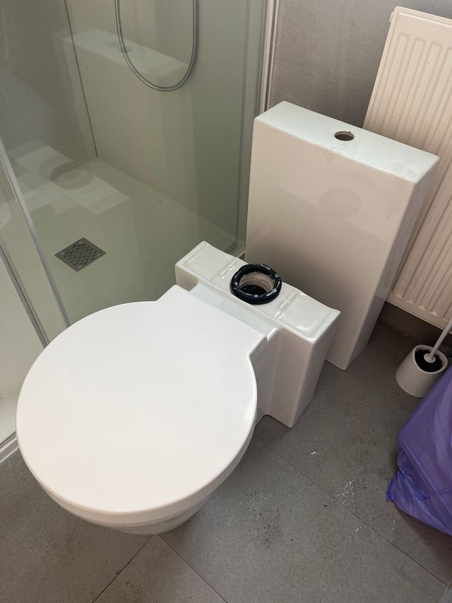 Retrete Starck Duravit sin mecanismo de cisterna