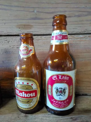 Bottiglie vuote di birra spagnola