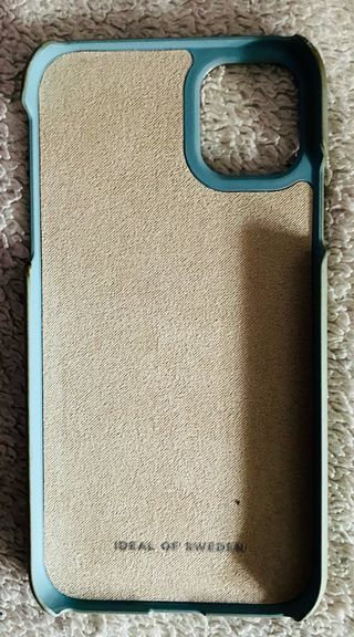 Funda iPhone 11/XR IDEAL OF SWEDEN Soft Blue Croco