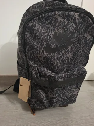 Mochila Nike Negra