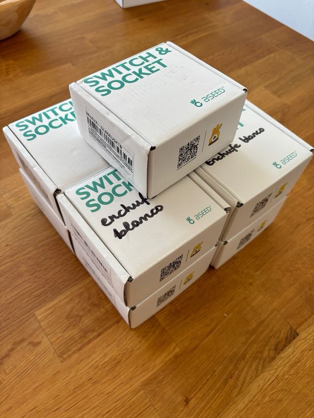 Enchufes Bseed cristal blanco (9 unidades)