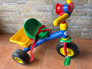 Triciclo infantil