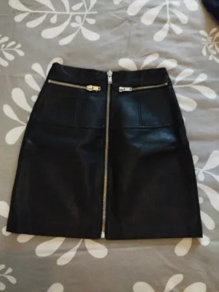 Conjunto fiesta negro encaje y cuero