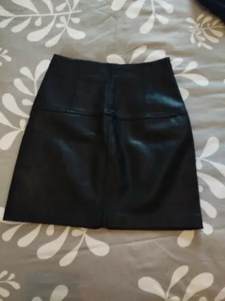 Conjunto fiesta negro encaje y cuero