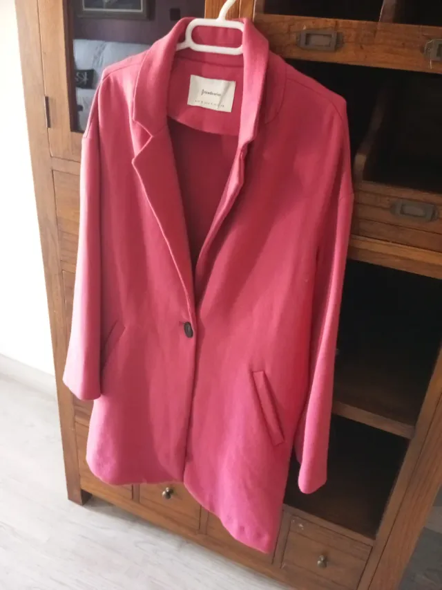 Abrigo Stradivarius Rosa Talla M