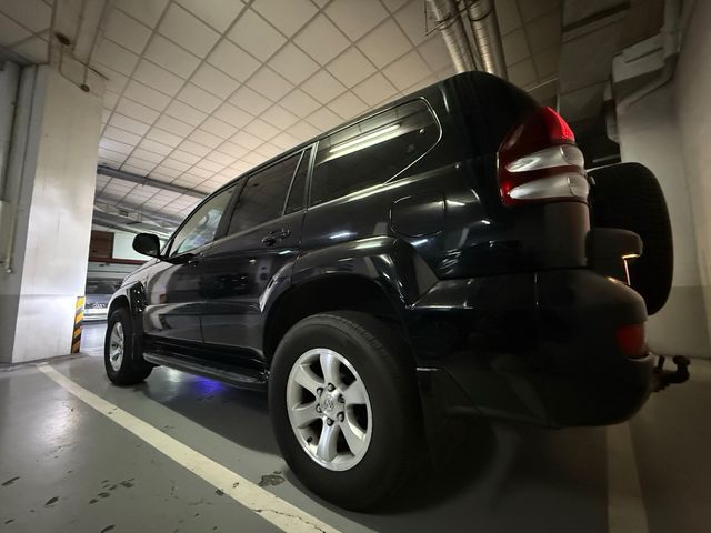 Toyota Land Cruiser 2004