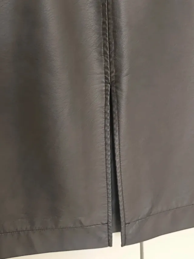 Falda polipiel marrón chocolate