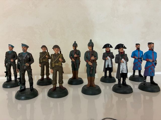 12 Soldados de aleación plomo y zinc de 6-8cm