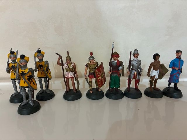 12 Soldados de aleación plomo y zinc de 6-8cm