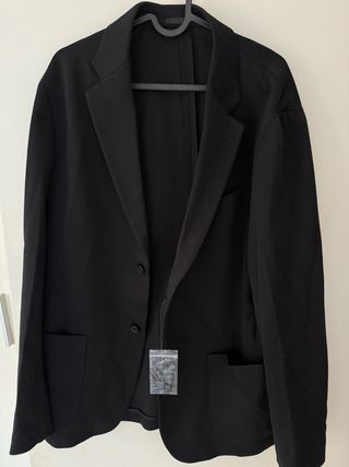 Americana Uniqlo Negra Nueva