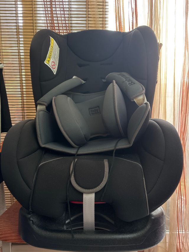 Silla coche bebé negra