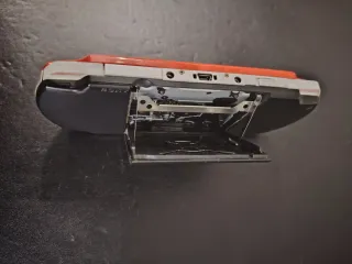 PSP Slim 2000 Roja - 1 Año Garantía