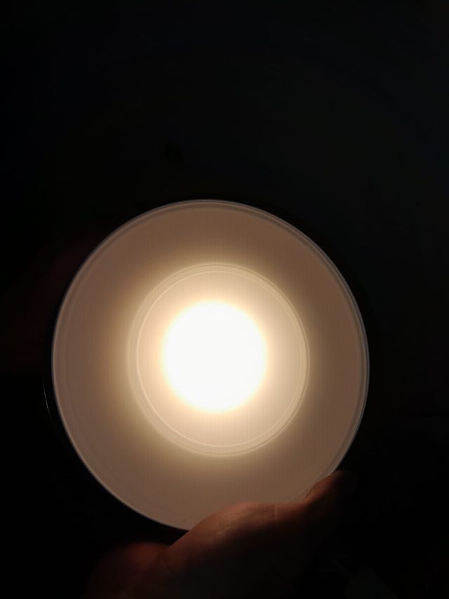 Lámpara de mesa moderna