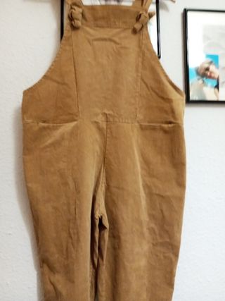 Peto de pana marrón