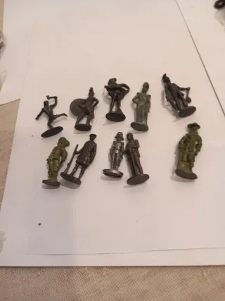Set 10 Soldatini Piombo n2