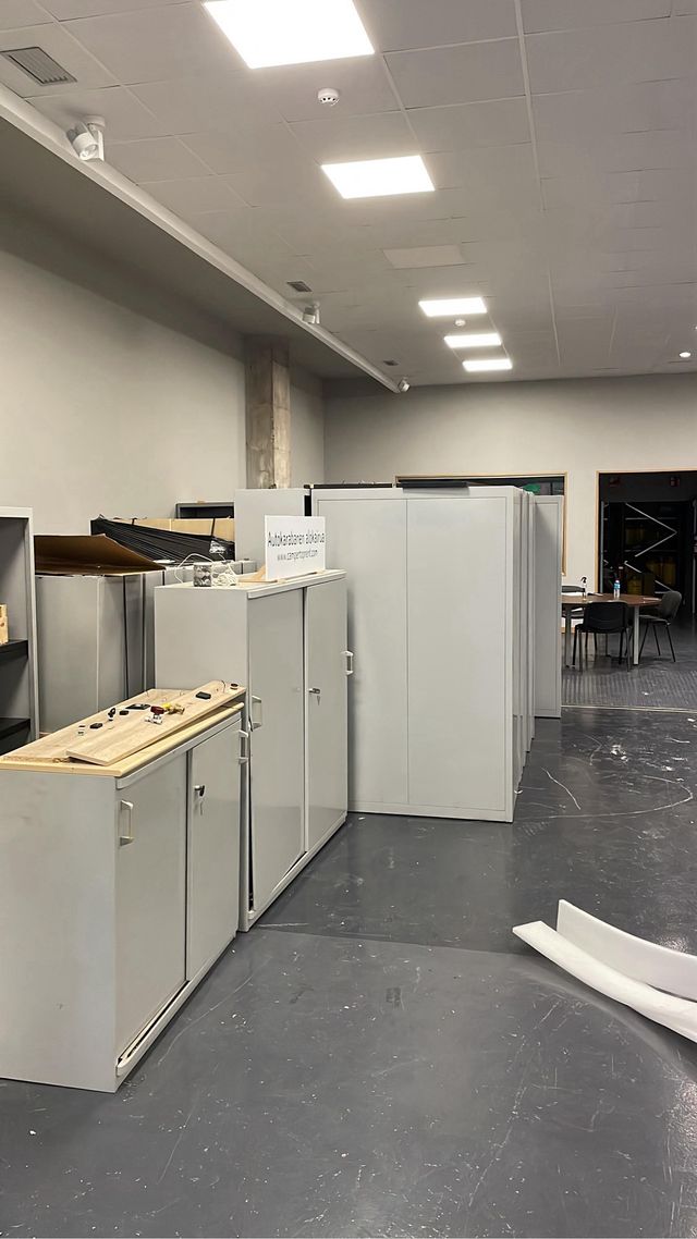 Mobiliario de oficina metálico