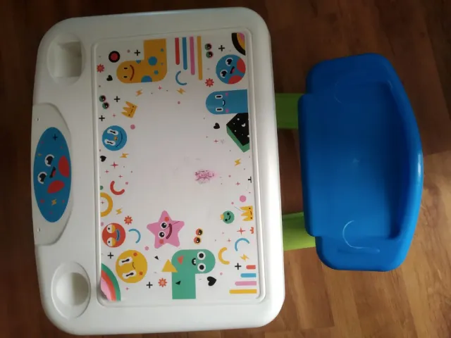 Pupitre infantil con silla