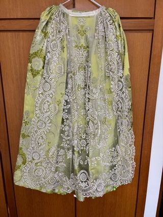 Traje de fallera siglo XVIII plata