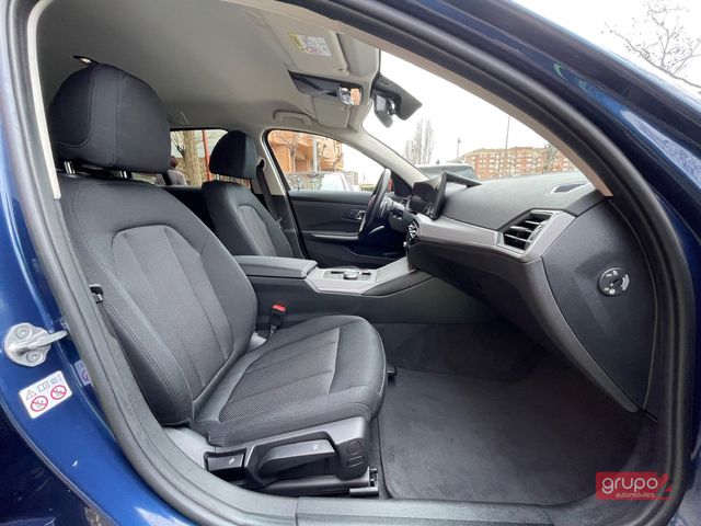 BMW 320d xDrive Touring