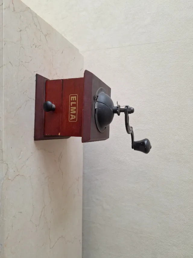 Molinillo de café Elma retro madera
