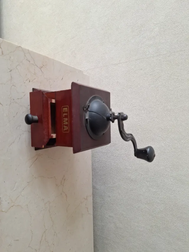Molinillo de café Elma retro madera