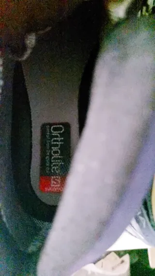 Botas de montaña Salomon azules y grises