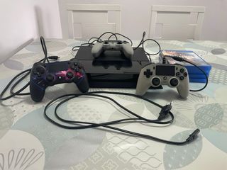 Consola PS4 Negra + 3 Mandos + Juegos
