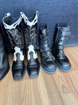 Botas y sandalias negras y multicolor