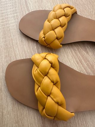 Sandalias Lefties T39 Mostaza Trenzadas