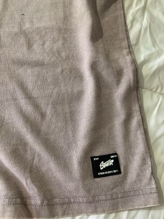 Zapatillas Nike 43 y Camiseta Pull and Bear nueva