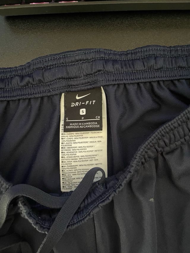 Pantalón deportivo Nike azul marino y blanco