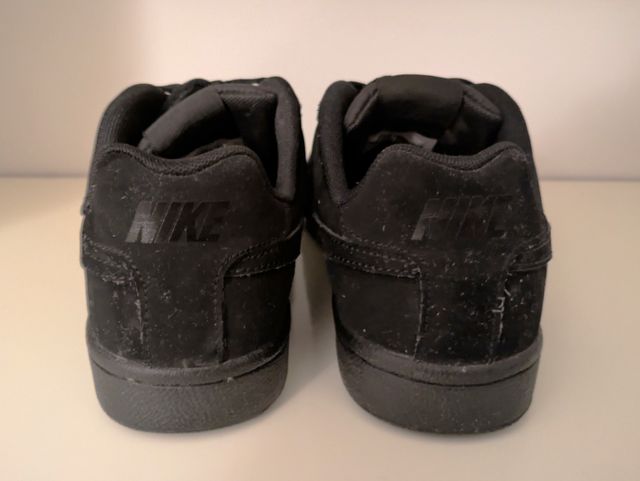 Scarpe Nike Court Royale Nere - 38.5