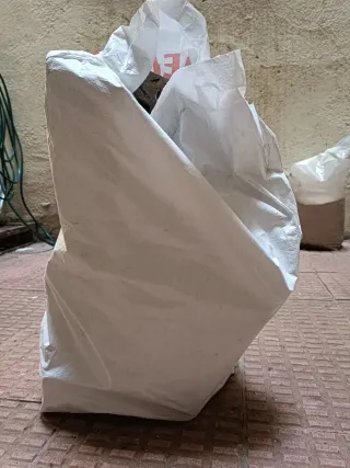 Sacco di legna per caminetto o barbecue a Madrid