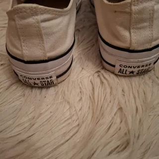 Converse plataforma beige y blancas