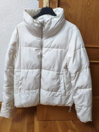 Plumas blanco acolchado