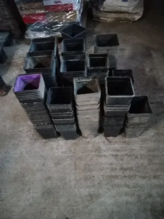 Lote Macetas Cuadradas Plástico Negro