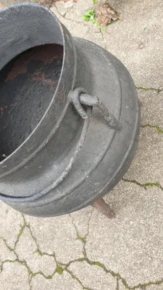 Panela de Ferro com 3 Pés - 35 Anos