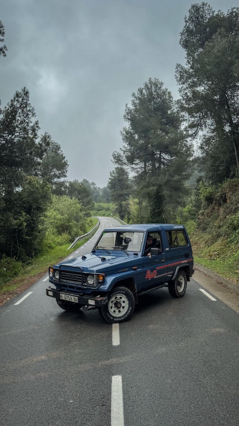Toyota Land Cruiser bj73 - foto 1