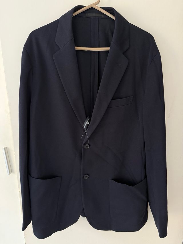 Americana Uniqlo Azul Marino NUEVA