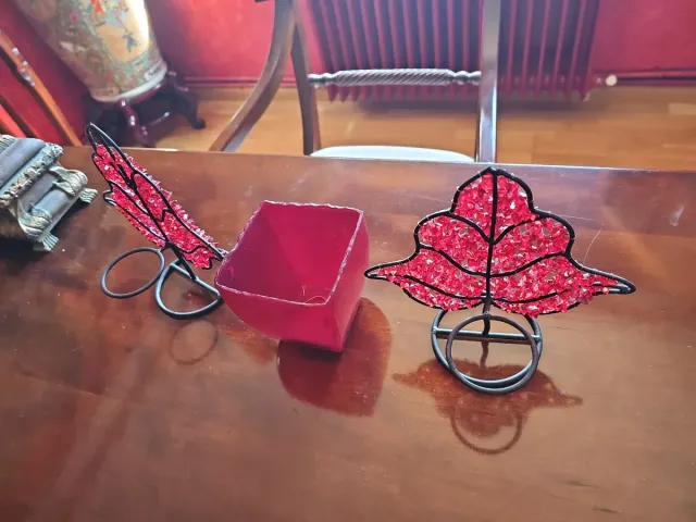 Portacandela decorativo foglia rossa