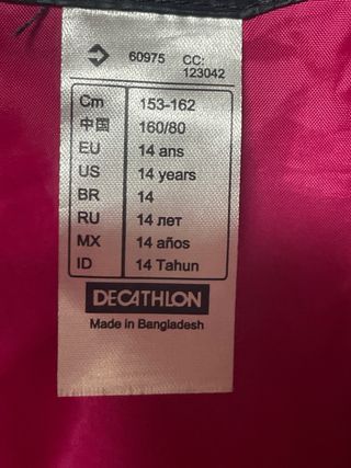 Chaqueta Quechua montaña trekking negra rosa