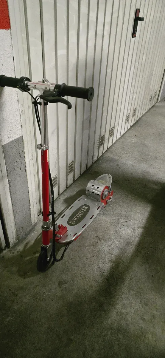 Patinete eléctrico E-SCOOTER rojo
