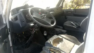 Furgoneta Blanca Mercedes-Benz