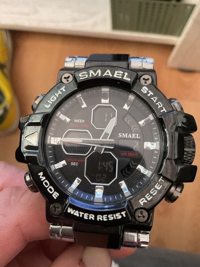 Reloj SMAEL Negro y Plateado