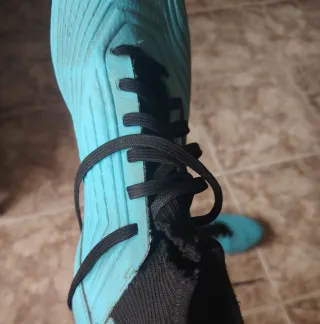 Botas de fútbol Adidas Predator niño