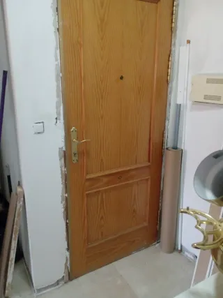 Puerta de interior de madera las regalo