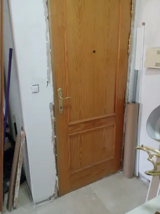 Puerta de interior de madera las regalo